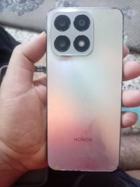 هونر x8a ذاكره 128 شاشه شوفت عينكم بيها فطر وسواد شغاله كلشي مابيها 60...