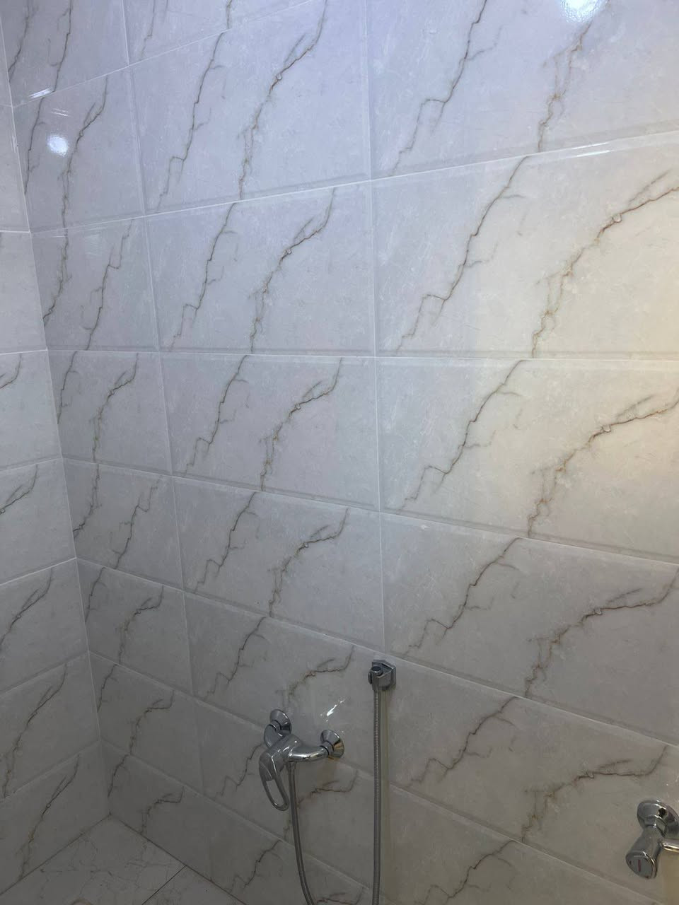 1/ المساحة 100متر✅

2/ نوع البناء طابوك السقف صب كونكريت ✅

3/ طابو صرف تحويل ثاني يوم ✅

4/ خدمات كامله ماي وكهرباء ومجاري ✅

5/ 📌العنوان// حي الفداء مقاطعة 24✅ 

6/ المشتملات غرفة نوم-صاله-ديوانية- مطبخ- وصحيات✅

7/ السعر 107 مجال قليل للشراي ✅

   

               للأستفسار اكثر ***********📞

                         مكتب عصام للعقار 📋
