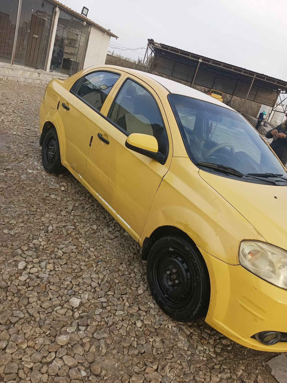 افيو موديل 11جاهزه من كلشي مكينه وكير حداديه وتبريد وتخم تاير مكان سياره سماوه ***********
