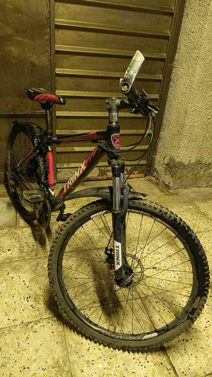 بايسكل جبلي TRINX أصلية 🚲🔥
حالة جيدة جداً ونظيفة، تم استخدامها استخدام خفيف.
سرعات أمامي وخلفي شغالة مضبوط 👍
بيها مساعد أمامي لامتصاص الصدمات.
إطارات عريضة مناسبة للشارع والتراب.
مناسبة للشباب وللاستخدام اليومي.
السعر: (90)وبي مجال
الموقع: (بغداد-بغداد الجديده)
للاستفسار خاص 📩
7770261002


**إذا كنت صاحب هذا الإعلان وتريد حذفه لأي سبب، رجاءا أرسل رسالة إلى الدعم الفني**