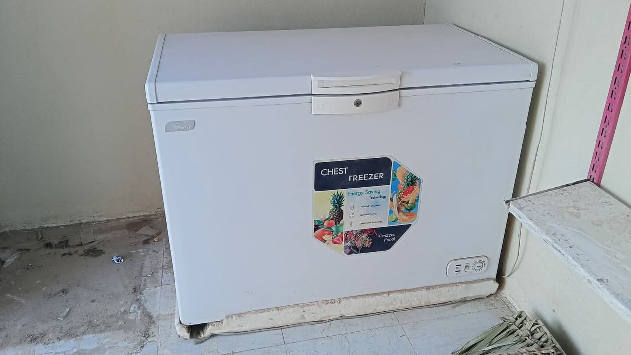 غراض لبيع سبلت 2طن
مجمدة استعمال قليل 
براد استعمال قليل غراض كلها جدد استعمال قليل كلش ‭0783 363 6740‬
