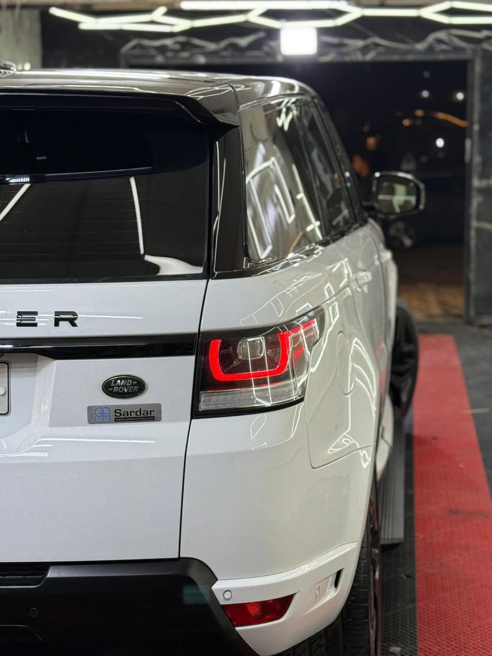 ⚔️RANGE ROVER - SPORT- AUTOBIOGRAPHY⚔️
السعر 26 الف 
📦رانج روفر سبورت دايناميك 2014🪬

وكالة شركة سردار  و مكفول كفالة عامة  

للاستفسار اتصل :- *********** 📞

مكان السيارة :- بغداد السيديه 
الموديل :- 2014 
اللون :- ابيض سقف اسود 
المحرك :- V8 بانزين سوبرجارج المرغوب 
العداد :- 100 الف حقيقي 

المواصفات فول فول 

:- بصمة :- بانوراما :- سقف كنتارا :- كاميرا 360 درجة :- رادار جانبي :- جكات  :- ابواب سحب :- صندوق جك :- دوسات كهرباء :- فور ويل 4✖️4 :- ستيرن تدفئة :- كشنات تدفئة + تبريد :- 3 شاشات :- كشنات جلد احمر :- كشنات الخلفية تدفئة :- لايتات زينون :- حساسات:- نظام صوت Meridian 
وبعد بيها المواصفات المعروفة 

السيارة جاهزة وبشرط من كل النواحي 

رقم سليمانية تحويل او وكالة
هزه جديده وتضليل وسنويه جديده
