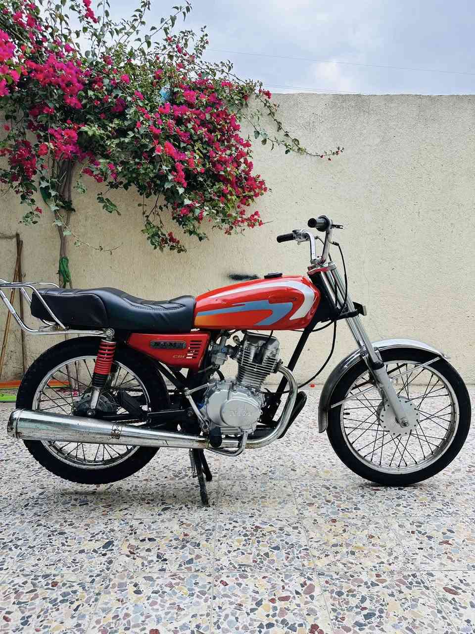 ‏سلام عليكم دراجة أدوات السعر350 مكاني بصره***********
