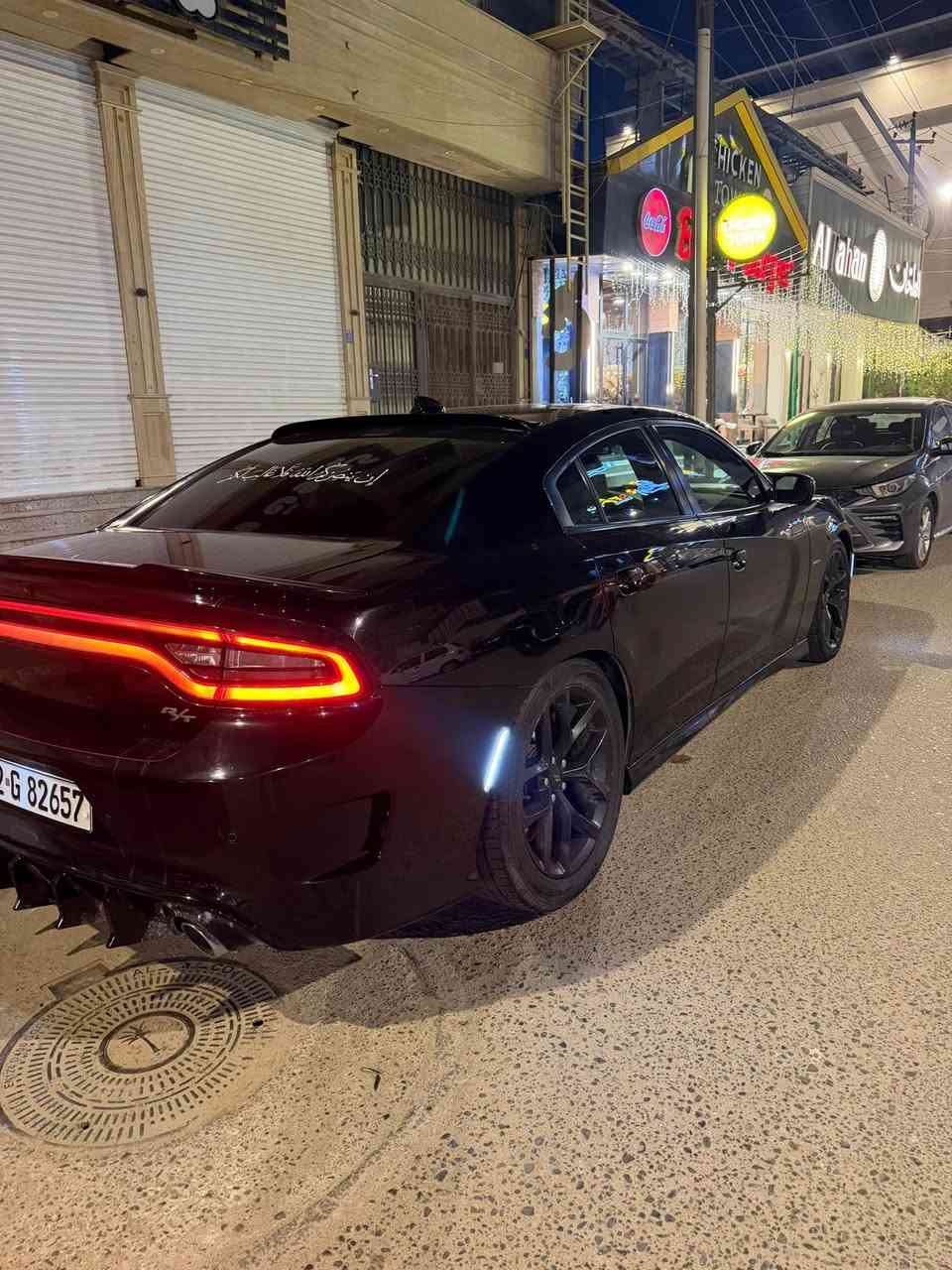 دودج تشارجر 2021
السيارة كلين تايتل كفالة عامة ماعدا الدعاميات
السيارة نظيفة ومتعوب عليها
نص فول
٥٧٠٠ هيمي
ماشية ٧٠ ميل
السعر ٢٦١ وبيها مجال 
*********** البصرة, العراق
