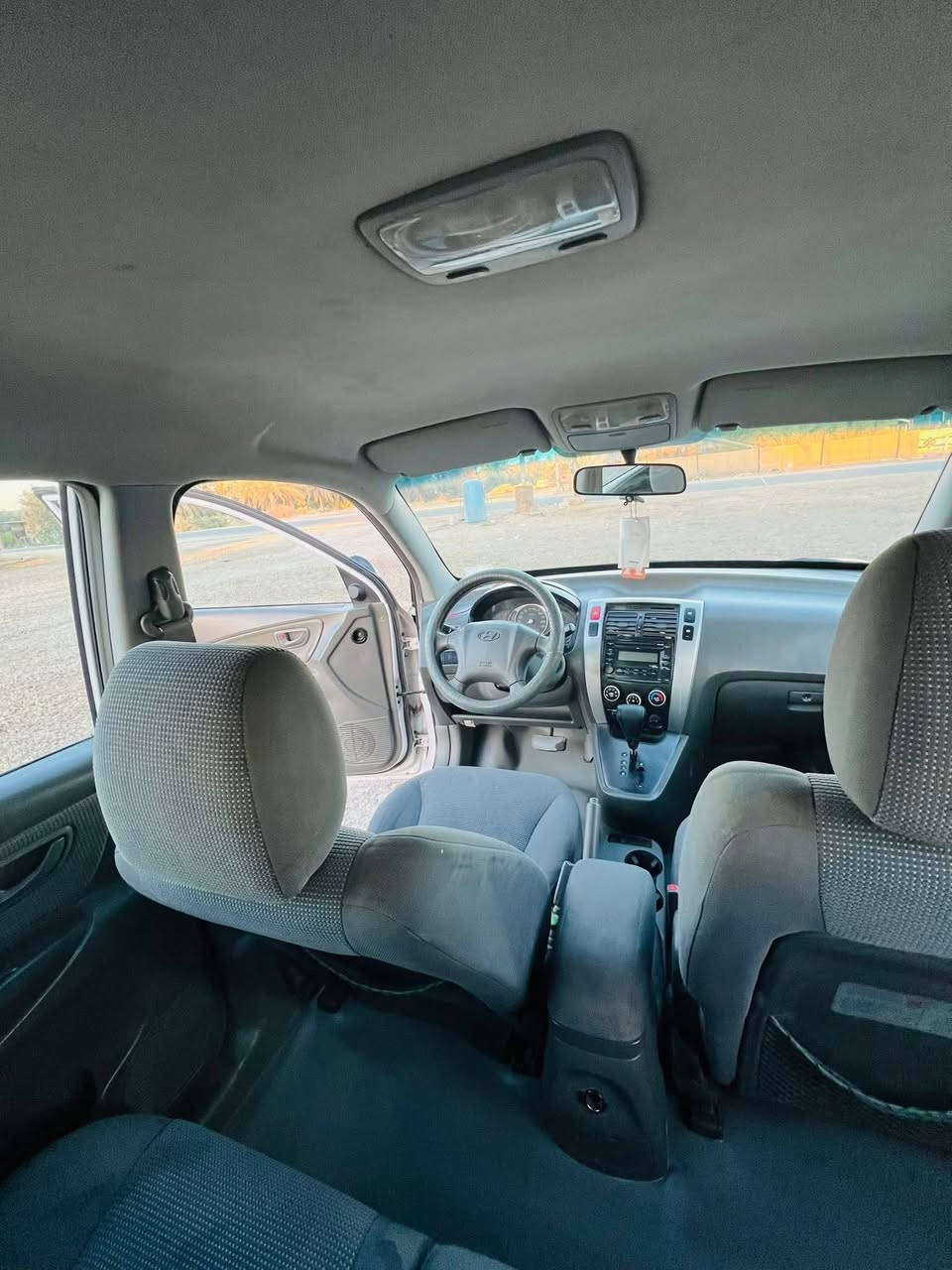 سلام عليكم من رخصه الادمن سياره هونداي توسان خليجي 2008 رقم كربلاء السياره ماشيه  111 الف كير مكينه تبريد كله على وضع الشركه السعر  95 او بيه مجال حك الجيه ***********
