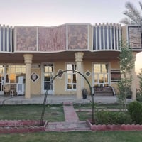 دونم يصلح للأستثمار او السكن للبيع مع دار مساحته 250 م جاهز للسكن بناء...