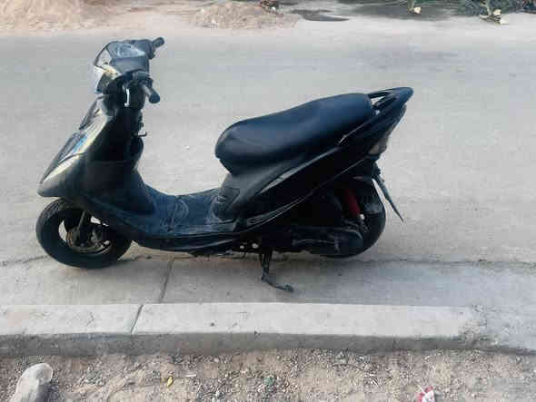 السلام عليكم ماكس عدله للبيع فقط دراجة كامله اي نقص مابيه غير العداد مال بانزين . دراجة ناعمه سعر 800 وبيهة مجال مكاني بغداد ***********
