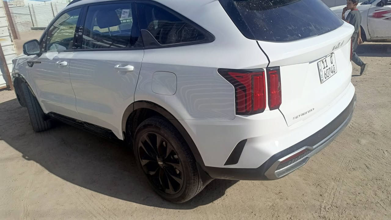 اسلام عليكم ورحمه وبركاته سورنتو 23 امريكي محرك تيربو 5كامرات برستيجو فول الفول للاخيرسعر 275 بغدادبسمي صار 6شهر شديت الوحات رقم المبايل ***********

