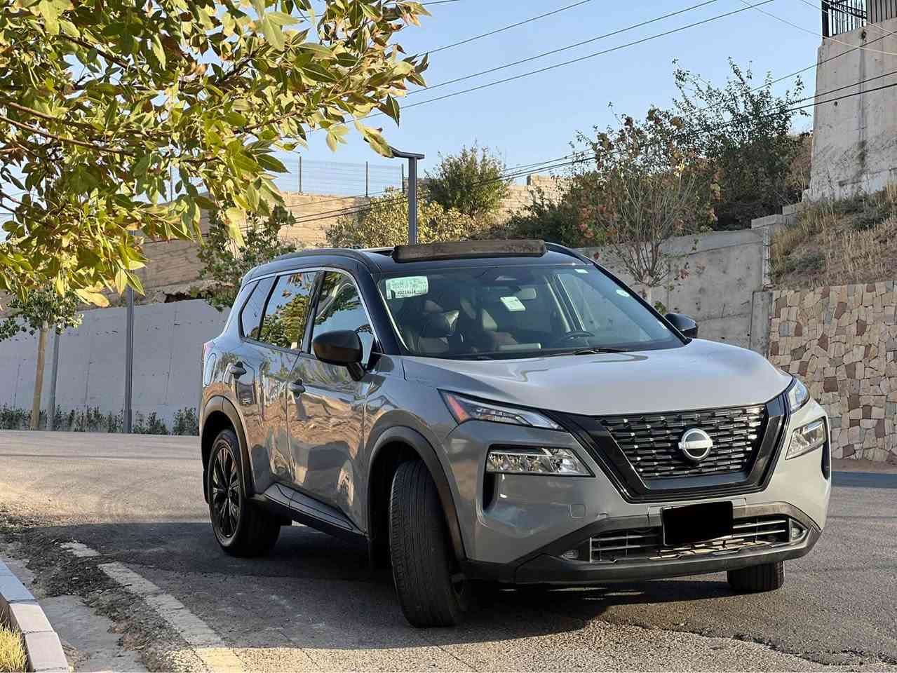 سلام عليكم 
نيسان  روگ
‏‎موديل:2023
‏‎ره نگ: سمنتي 
‏‎مواصفات:SV ,,,MIDNICHT
‏‎سه قف پانوراما 
‏‎سه قف و شان ره ش بلادي 
‏‎گوشين جلدو كاره بايي 
‏‎به سمه و شخال 
‏‎ئوتو هولد
‏‎سوكان فوليوم
‏‎گوشين هيتر 
‏‎سوكان هيتر
‏‎ته بريد مه ركه زي 
‏‎ته حديد سورحه 
‏‎خه تي جاده 
‏‎پيش و پشت رادار 
‏‎شاشه گه وره 
‏‎گير له سوكان. 
‏‎3 مود : ئيكو .نورمال. سپورت
‏‎بريك به سمه كاره بايي
‏‎گير ماوس
‏‎ده رگا به سمه 
‏‎سندوق شه فت كاره باي
‏‎كاميره و حساس 
‏‎هيج ئيرباگي نه ته قيوه هه موو ئيرباگي بيلاديه. به شه رت 
‏‎رادار به ردي گزوز به شه رت  
‏‎هيج گلوب ناو گيج بينيه. هه موو شتي بيلاديه  
‏‎زور كه م به نزين ده خوا 
‏‎سبوخ : ده رگاي پشته وه لاي سايق دوو سي بست  بوياغه 
‏‎جاملخي پيشه وه لاي سكن بيلاد گوراوه بي بوياخ 
‏‎به شه رتي ئه وه ي هيج هيج ئيرباگي نه ته قيبي هه موي بيلاديه  
‎تابلي خاوينه. ره قه م هه ولير به ناوي خومه هه موو شتي نويه 
‏‎تكايه تكايه بي كومينتي ناشرين    بو زانياري زياتر په يوه ندي بكه *********** واتسئاب فايبه ر هه مووي له سه ره أربيل, العراق
