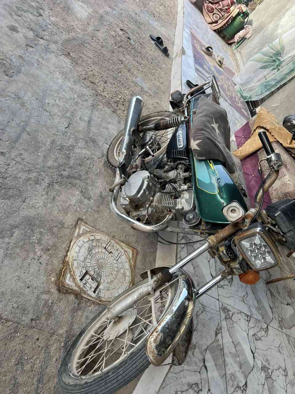 سلام عليكم نامه شلامجه ادوات  ما ناقصه  شي كهربائيات مالته شغاله بس مجرد تغسله  سعره ٤٠٠ عنواني بصره ابو الخصيب حمدان رقمي ***********
