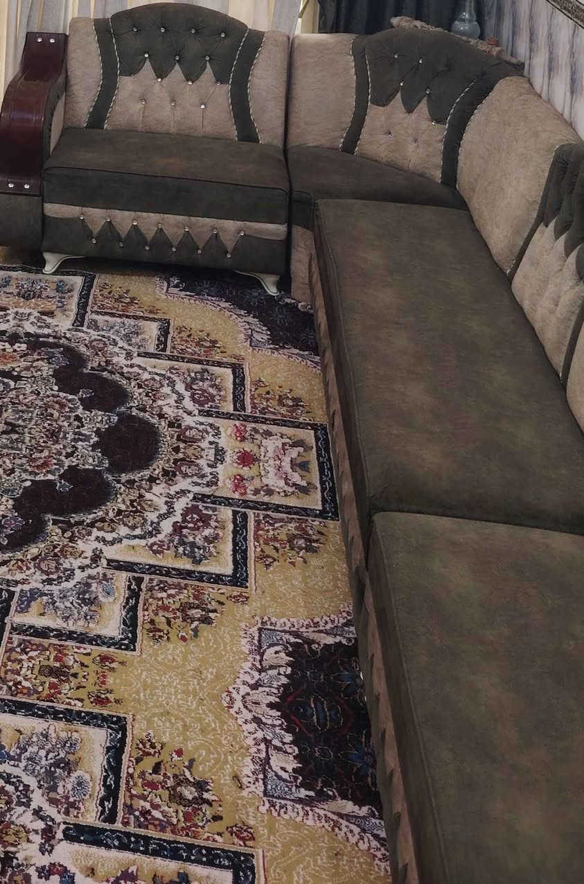 ديوان ١١ متر لون زيتوني وبيجي
تسكام درجه اولى استعمال جدا قليل
للبيع السعر٧٠٠وبيه مجال النجف, العراق


**إذا كنت صاحب هذا الإعلان وتريد حذفه لأي سبب، رجاءا أرسل رسالة إلى الدعم الفني**