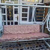 مرجوحه كبيره حديد ثقيل للسعر 100 الف  للتواصل 07724991782