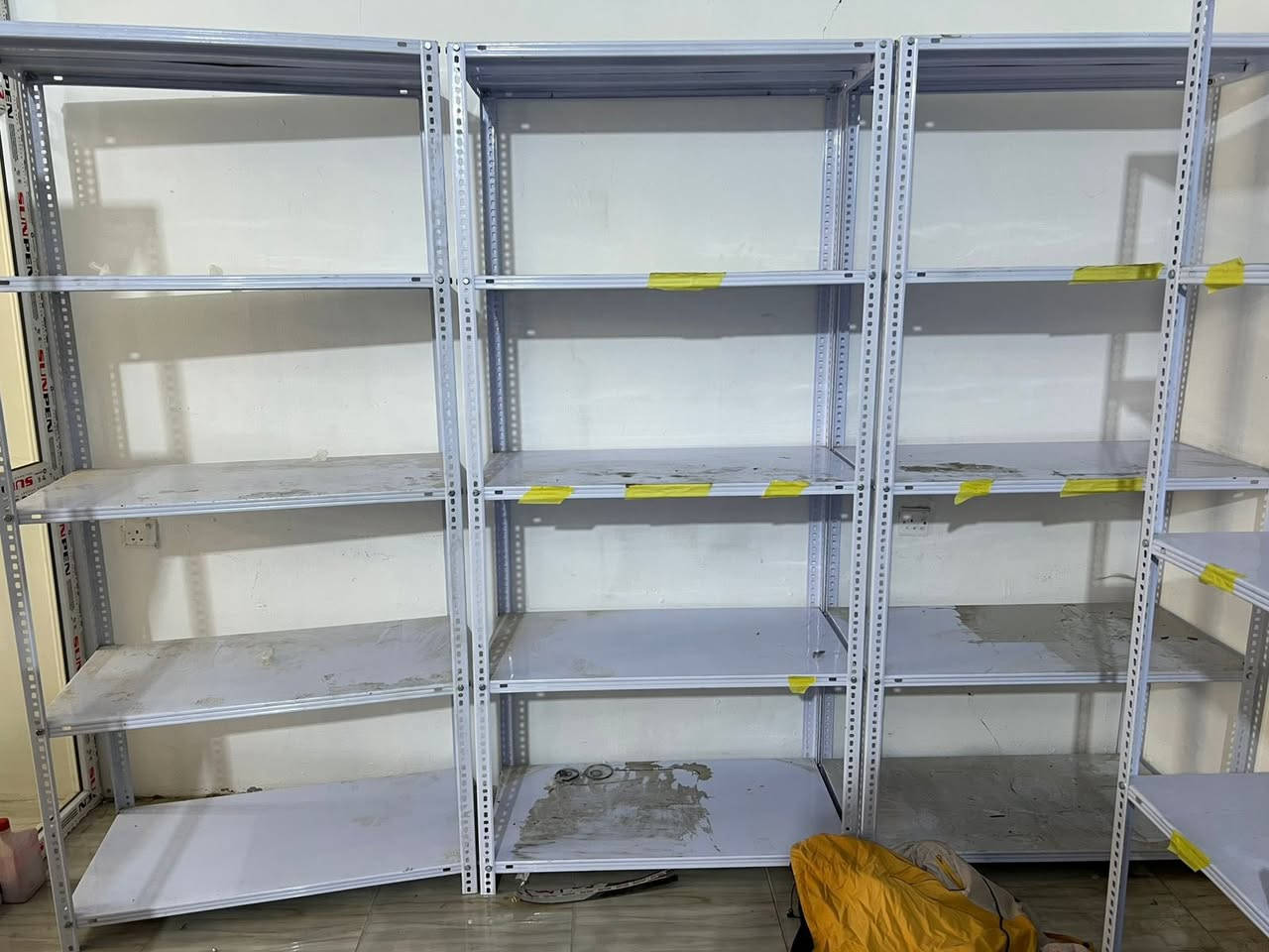 محامل حديد ثكال مستخدم شي قليل جدا
مسويهن ب 900 ويريدهن ب 650

العدد 10

2.25 ارتفاع 

1.30 عرض
رقم الهاتف

***********
