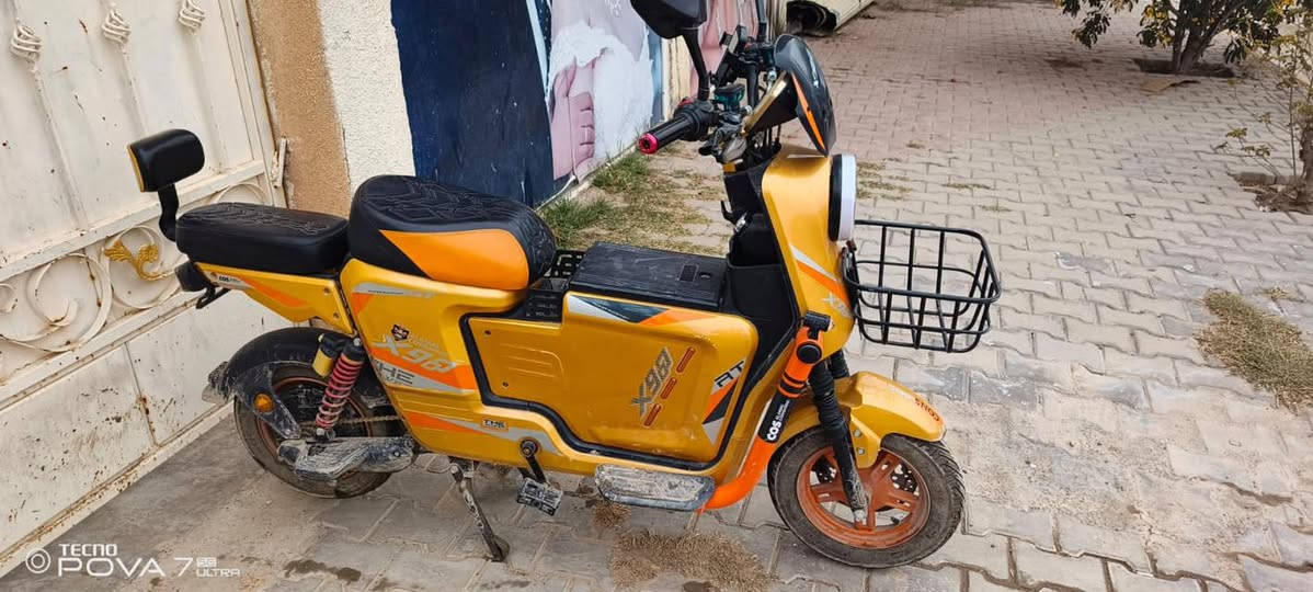 باسيكل شحن للبيع ، النوع x900 مستعمل ، كُلشي شغال وعل ضمان ، الموقع الحويجة حي حطين ، راسلني واتساب فقط ( *********** ) .
