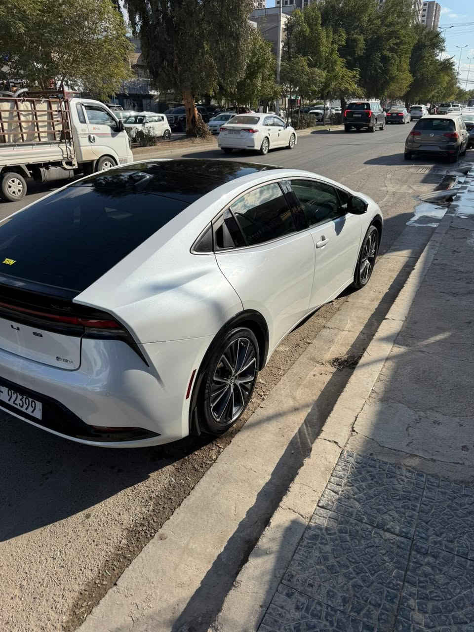 السلام عليكم تيوتا بريوس ٢٠٢٤وارد امريكي مرقمه بغداد للبيع  فول مواصفات ١/١ xle بانوراما ماشيه ٢٠٠٠ اخت زيرو لاستفسار لاتصال عله رقم ***********
