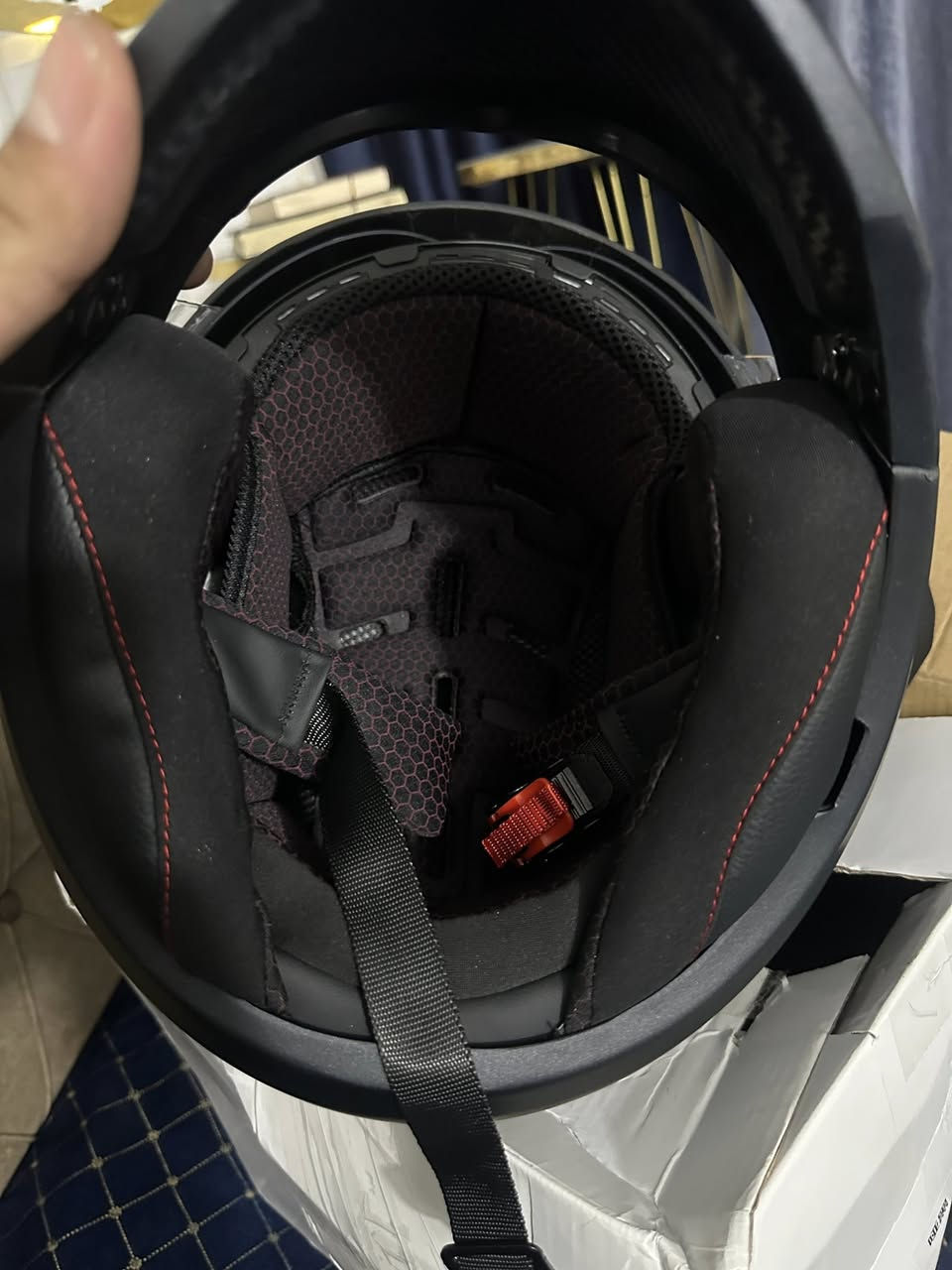 خوذه دراجات قياس M جديده سعرها ٣٥ اول تم ***********
