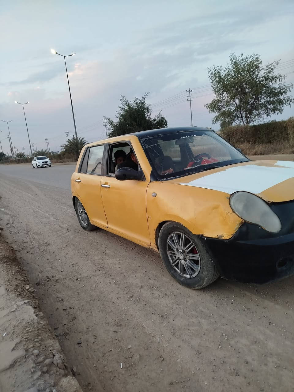 السلام عليكم ليفان 2012 واسط گير ومحرك كورلا بيكاتشو المكينة خير من الله(بالچيس) نقصها دبلات خلفية تعبانات شوي  سعرها 20 ورقة 
***********
