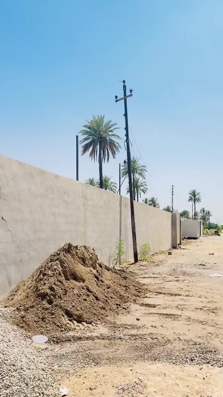 سلام عليكم مزرعة قيد الإنشاء المساحه 1700 متر للبيع العنوان المدائن منطقة الجعارة خدمات كاملة تبعد عن نهر دجلة 300 متر الاستفسار ***********
