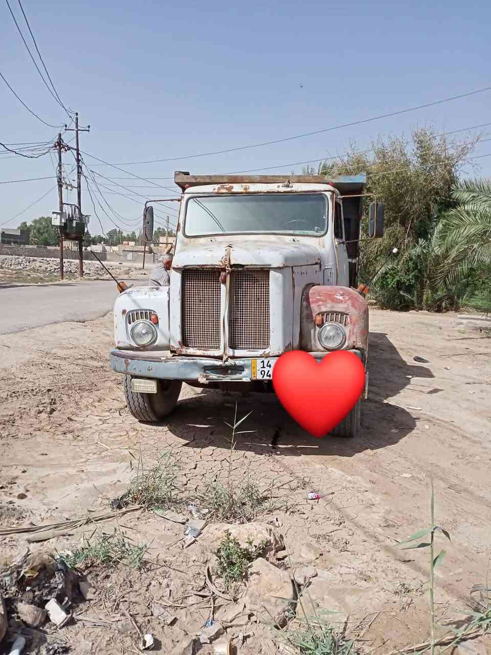 للبيع محرك 111عادي لابخار ولا تنقيص كير 5+5مكفول اكسل مكفول بلادي باتري جديد زوجين تاير جديد كهربائيات كامله رقم انكليزي بصره بسمي مشروع وطني سنويه 2031 مكان ديوانيه ***********مكلف بنشر لاتراسل اتصل

