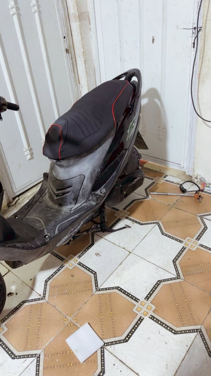 السلام عليكم ماكس عدله للبيع دراجه فول ملاح ومختمه كله شغاله من الطول للطول مابيه نقص برغي سلف هندر اشاير بك لايت لايت سكنات هورن عداد سرعه بريكات امامي خلفي حرفياً جاهزه دينار متذب عليه عليه كزوز اف ام وسلف رياضي مكاني بصره شط العرب شارع المشروع للعلم لدراجه مفتوحه لسعر 650وبيه مجال كلش قليل حك الجيه مو شراي لا يتعبني للستفسار راسلني واتساب او اتصال ما متواجد هواي ع لفيس ***********
