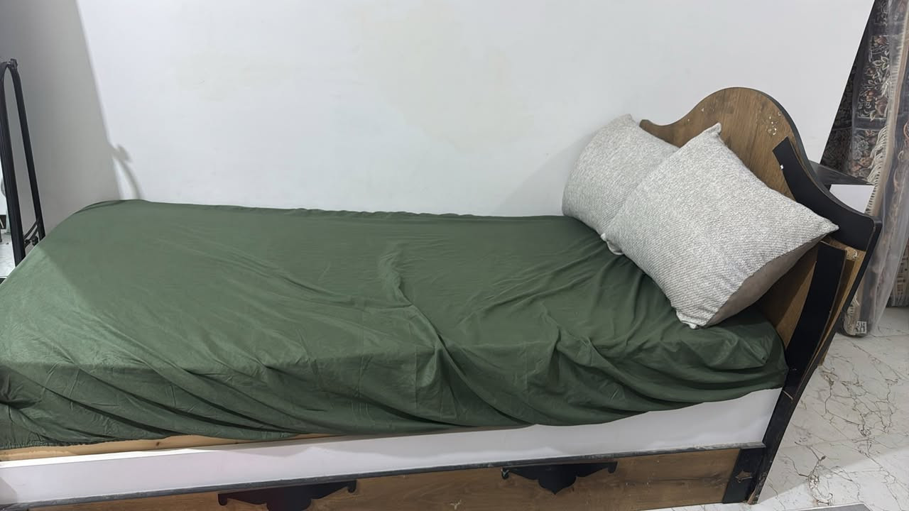 السلام عليكم غراض مستعمله للبيع جهاز جري يتحمل وزن 150شغال ونظيف كلش استعمال قليل رايدي 300وبي مجال
جرباية طفل حديد لحد وزن 9سنوات نظيفه اريده 50


**إذا كنت صاحب هذا الإعلان وتريد حذفه لأي سبب، رجاءا أرسل رسالة إلى الدعم الفني**