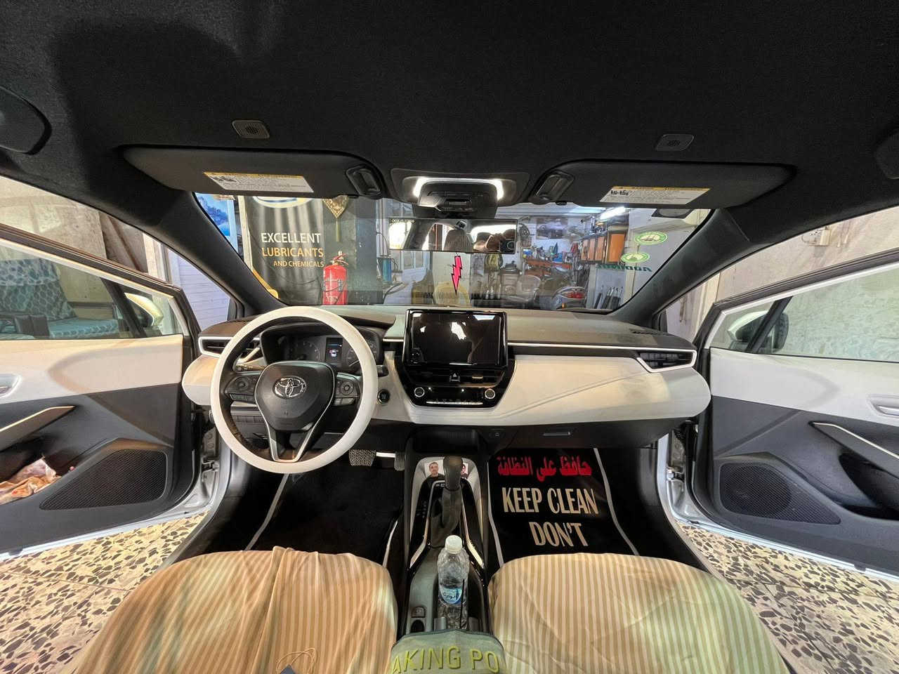 كورلا موديل SE 2025
ماشيه 19الف فول عدا الفتحه
سنويه جديده والسياره دخول جديد
محرك 2000 بانزين فقط
السياره كلين تايتل بدون حادث
رقم صاحب سيارة ***********
