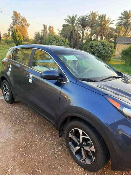 السلام عليكم 
سبورتج 2022 جاملغ خلفي وباب صبغ فقط 
بدون دواخل رقم بغداد دولي 
السعر 176 
***********
