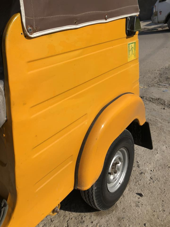 السلام عليكم تكتك للبيع مديل 19 شهر 11 رقم المبايل ***********
