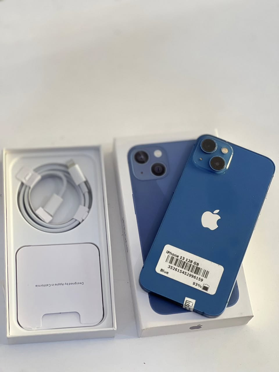 #مستخدم ايفون 13 وتر بروف مكفول 410🔥بلاش
اذكره 128 

بطاريه 89 الى95🔋💯 توصيل موجود 

كامل ملحقات مع وصل ضمان ستبدال 5 أيام عن ايي خلل كارتون مطابق وكيبل شحن 

السعر410الف فقط 🔥🔥

كربلاء حي العامل سوق الأخير بدايه شارع السبيس

***********
