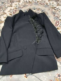 ملابس • الاثنين • للبيع