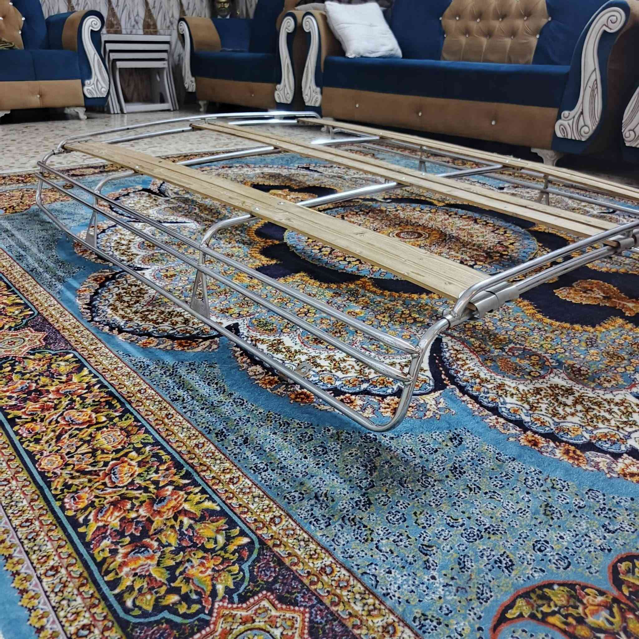 سلام عليكم سيبايه البيع نضافه ١٠٠_١٠٠قطرت زنجار مابيهه السعر ميه وخمسة وعشرين وبيهه مجال عنوان مدينه الصدر ***********
