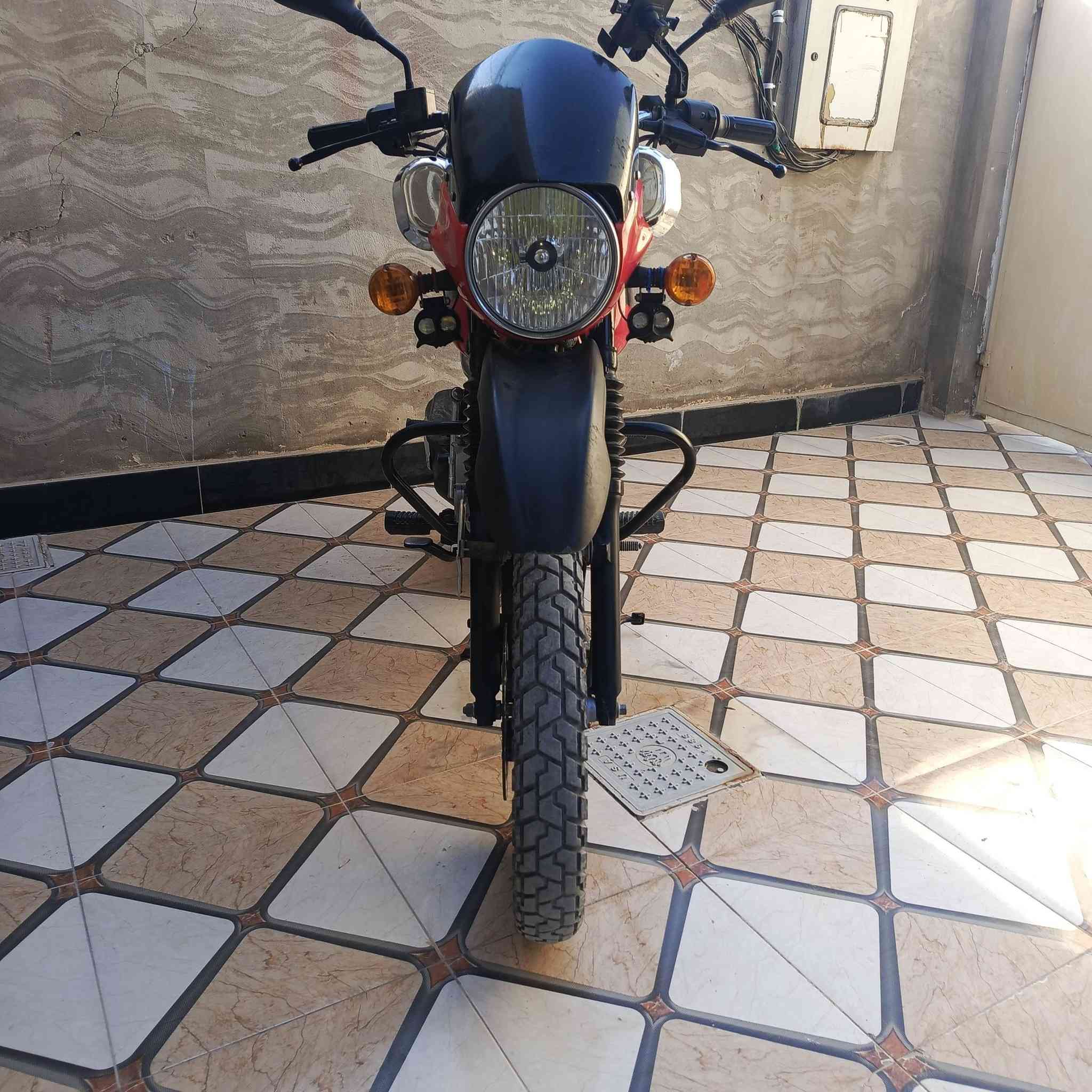 السلام او عليكم
بوكسر 2023 نازله بل 2024 رقم او سنويه تحويل مباشر ثاني يوم السعر 2400 او بيها مجال المكان بعقوبه بهرز اي ستفسار ***********
