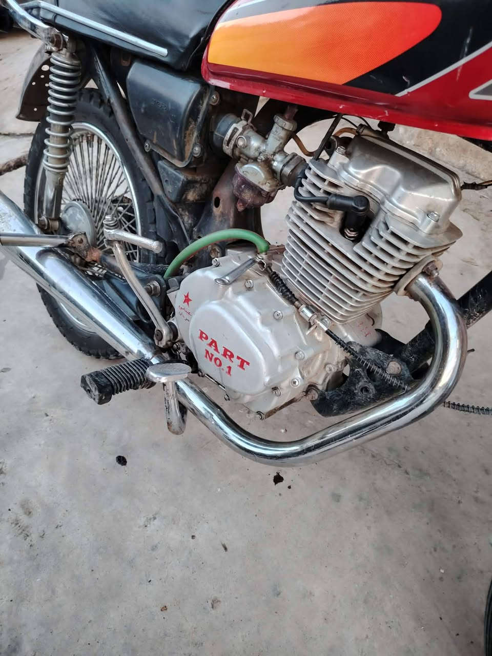 السلام عليكم ماطور بارت حيل نضيف شرط محرك فول تحريكه ومعدل نار السعر 250وبيه مجال الشراي يجي خاص هذا رقمي ***********
