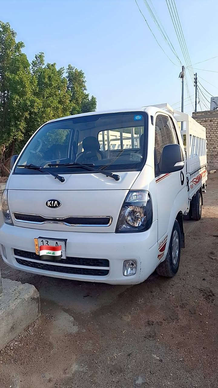 السلام عليكم كيه موديل2020 مكينه2700 سياره بلاديه
سنويه 27 تحويل ثاني يوم   مكفوله كفاله عامه الرقم ***********الرقم ميسان مكان ميسان والسعر 130وبيها مجال
