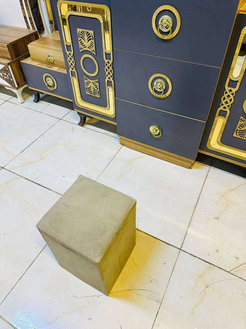 للبيع


**إذا كنت صاحب هذا الإعلان وتريد حذفه لأي سبب، رجاءا أرسل رسالة إلى الدعم الفني**