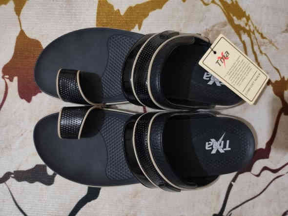 خطواتك تستحق الراحة والأناقة! ✨👞
جدد مظهرك مع هذا الموديل المميز الذي يجمع بين التصميم العصري والراحة القصوى. شحاطات رجالية ، تتميز بتفاصيل جلدية أنيقة ونعل مريح يدعم قدمك طوال اليوم.
💰 السعر: 15,000 دينار عراقي فقط!
🚚 والتوصيل مجاني لباب بيتك!
📩 للحجز والاستفسار، راسلنا عبر الخاص.
او عبر الرقم ***********
 ملاحظة: سيتم نشر  باقي الموديلات في التعليقات
