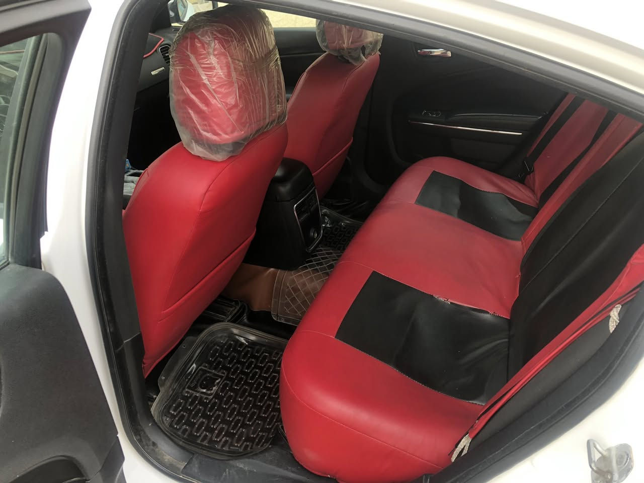 السلام عليكم
جارجر 2012 رقم اربيل بأسمي كفاله عامه
سياره ماناقصها اي شي حداديه تخم تاير جديد سياره استخدام شخصي مكينه كير بلادي مامبدلات السعر 175 وبيها مجال 
سياره جديده رقم الهاتف ***********
مكاني ميسان قضاء الكميت
