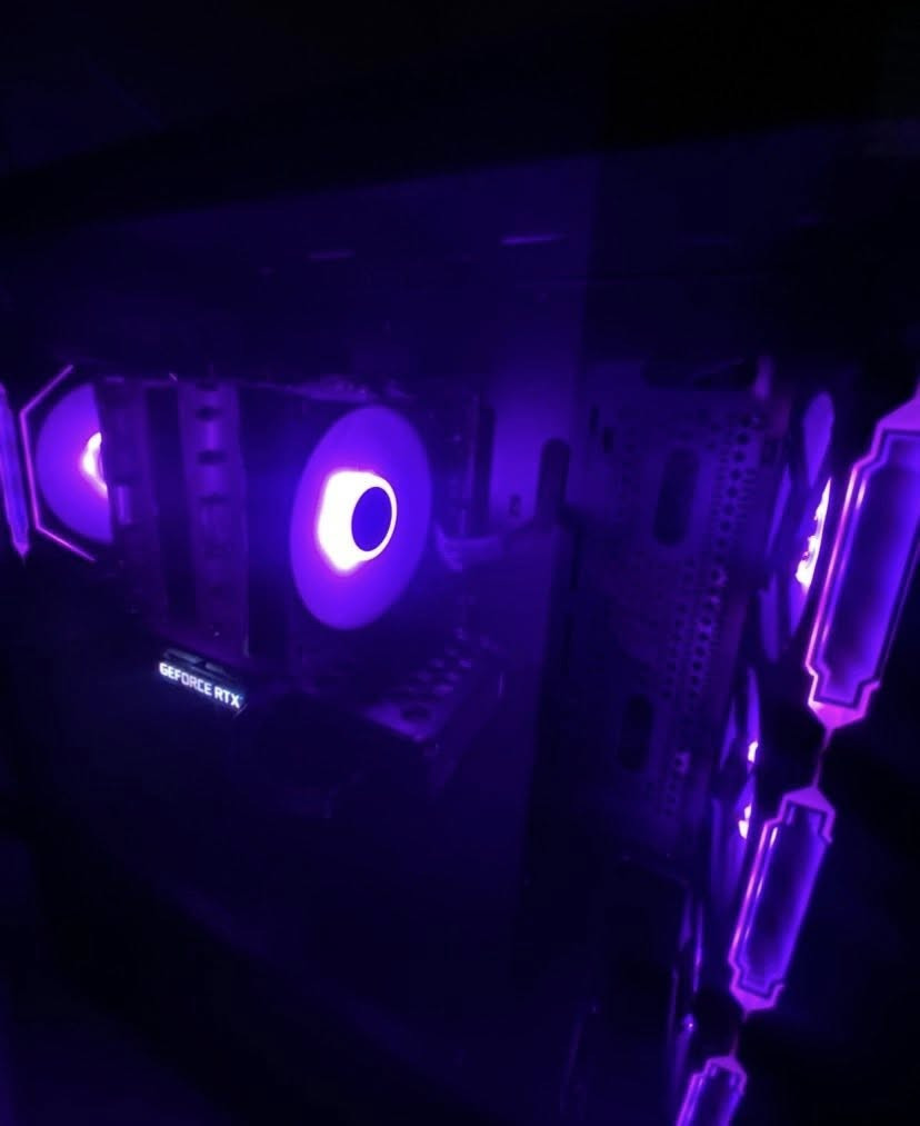 PC build used like new
Cpu ryzen 5 5600x new
Ram 16 gb 3200mhz transcend 
Motherboard b550 A-Pro new
Gpu rtx 3050 8gb
PSU msi mag 550 watt
Ssd 110 gb sata
Ssd 512 gb nvme
Hdd 1 tera 
Cooler AG620 twin tower
Case WJ coolman jeuchen 360 4fan black
The cpu and motherboard are New
All rgbs are controllable
ملیون دینار بها مجال


**إذا كنت صاحب هذا الإعلان وتريد حذفه لأي سبب، رجاءا أرسل رسالة إلى الدعم الفني**
