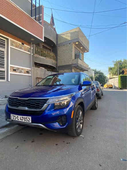 السلام عليكم عندي كيا سليتوس للبيع موديل 2022 سيارة جديدة ماشية 30 الف فقط حادث بنيد بدون دواخل وبيها بارد بالباب الخلفي صبغ فقط البنيد مواصفات 
1-شاشة جبيرة 
2-كامرة دوارة 
3-اشاير بالجاملغات 
4-نضام كار بلي ويه البلوتوث 
5-ويل كب 
6-ثلاث وضعيات قيادة 
7-مكينه 2000 دوش المرغوب 
8-رادار امامي توقف ذاتي 
9-رادارات جانبية 
وبعد بيها مواصفات مكينه وكير بلاد شرط رايدها ب 138 وماكو هيج سعر بالسوك مستعجل ع البيع مكان السيارة بغداد الطوبجي للاستفسار الاتصال *********** بغداد
