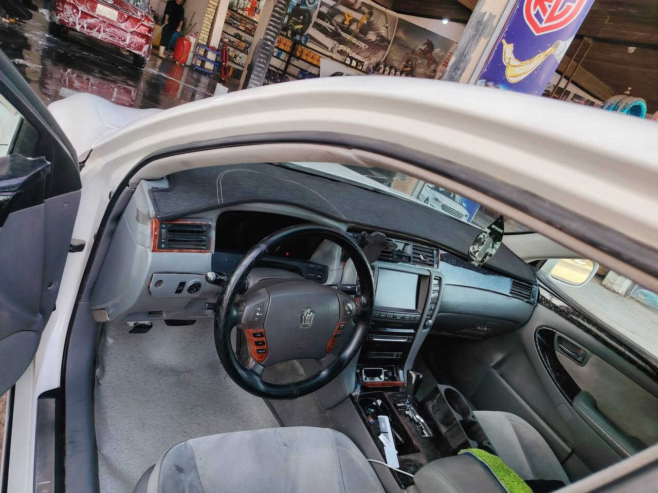 شاهينه ٢٠٠٥ رقم بصره انكليزي كصتين تحويره النجف فوك وجوه باقي بس الكفر الدشبول شرط التحويل قرار ٤٨ مكان للحله رقم ***********
١٠٥ وبيه مجال قليل
