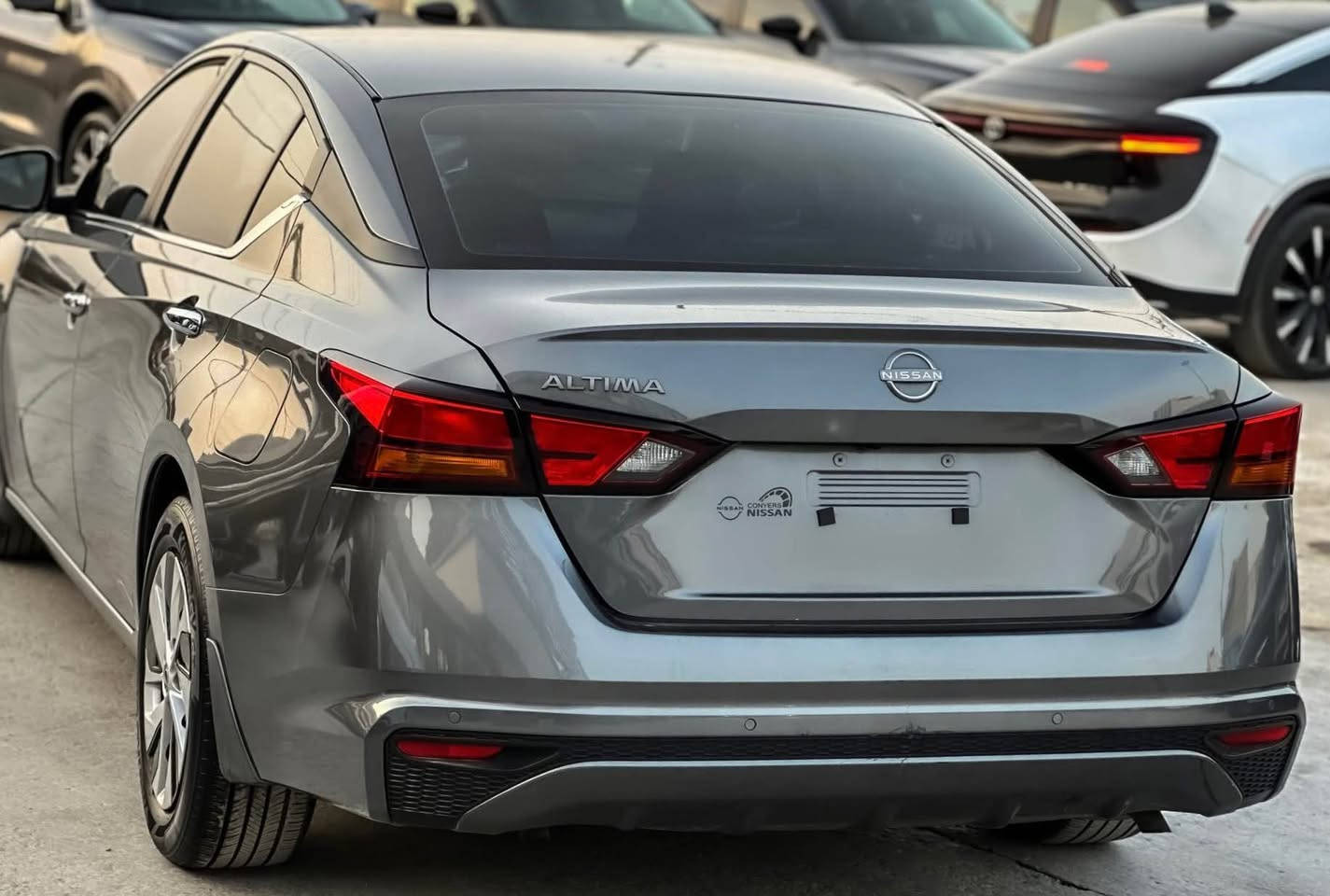 Nissan altima 2024 S
، ڕاداری پێش و پشت ، ڕاداری تەنیشت و خەتی جادە ، بەسمە و شەغال ، ئێرباگ  سوکان و شان ته قيوه بيلاد دانراوه ته وه ، 24 mile ڕۆشتووە ،
جملغ و بونيد بوياخه بى ناو وو بى بيش شانصى و راديته ر به شه رت بيشى كه بسه 

*********** السليمانية, العراق
