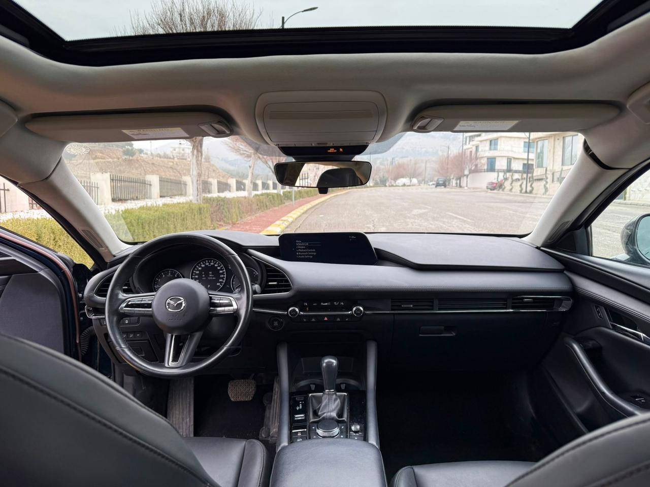 Mazda 3 2023 preferd  فول فول مواسەفات 
رادار سلایت کوشن خەزن کوشن گەرم فول فول رەقەم سلێمانی سەنەوی هەموو شتی تازەیە تا ٢٠٣٠ تەنها بۆنیت چملغی بۆیاخە یەک پەلە pdr  هەیە سعری خوار هەموو بازاڕ بۆ زانیاری زیاتر تیل بکە 
***********
*********** السليمانية, العراق
