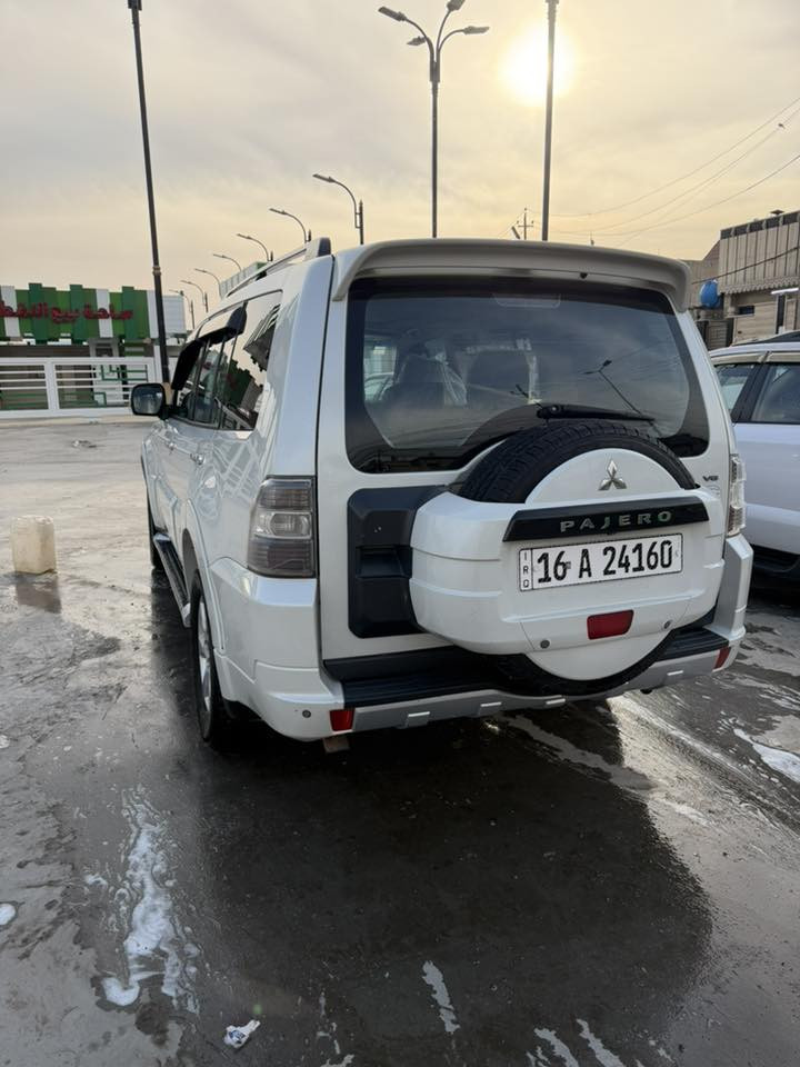 باجيرو حبتور موديل 2014مكينة ٣٥٠٠
بيهة شبر بارد ومكحل بل باب الخلف السايق فقط الباقي كفالة عامة شرط الفحص

مكينة وكير وتبريد كلة كفالة 

السيارة جاهزة من كلشي وما بيهة نقص برغي انكر سلف وحرك وين يعجبك السيار كلش حلوة 

مكاني بغداد حي اور 
للتواصل ***********
السعر 165$ بيهة مجال بسيط حك الجية
