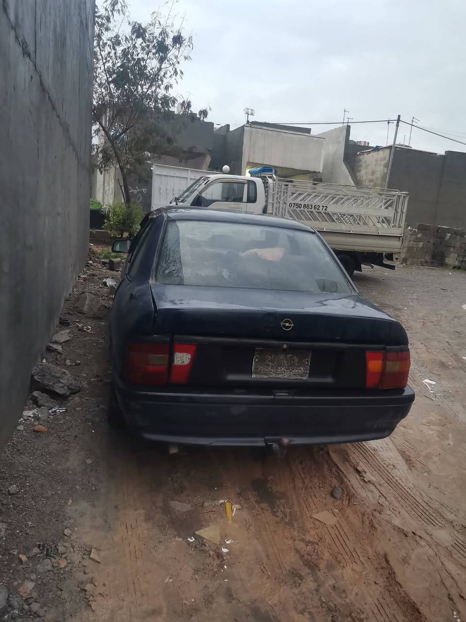 بو فروشتن نرخي11وه ره قه و كه ميك مه جال واجي هه يه به س كيرو مه كه ينه ي بيكيشه يه شوين هه ولير***********
