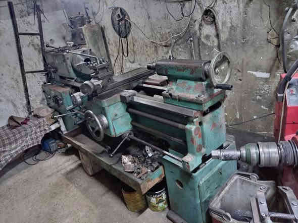 سلام عليكم تورنه جكي واحد متر مزاد جديده سعر ثلاث ونص***********
