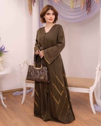 عباية خليجية • حرير أصلي • شغل يدوي