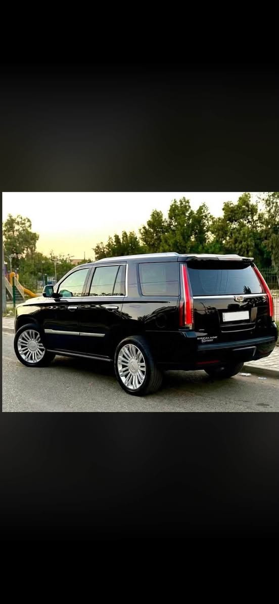 كاديلاك اسكاليد وكاله المنصور
  فئة بلاتينيوم اعلى مواصفات vip داخل زعفران
 موديل 2020

السيارة خليجيه مكفوله كفاله عامه السياره بحاله الجديده 
 عداد المسافه ٣٩
رقم اسليمانيه بأسمي تحويل مباشر 
مكان السياره بغداد المنصور 
السعر ٤٩ الف دولار ومجال بسيط بيهة 
للاتصال /  ***********

🟩علق سوف يوصلك الرسائل سعر
