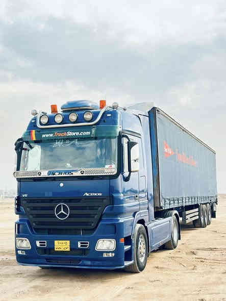 للبيع مارسيدس اكتروز جادر 
موديل /2005 
الحجم /1846
مواصفات ريتايدر تبريد
ثلاجه مبردة عل قماره 
اوتماتيك حاكيه بوري بلاجكتور
عربانه نوع كرون فول عدا كامره حساس
***********
***********
***********
***********
