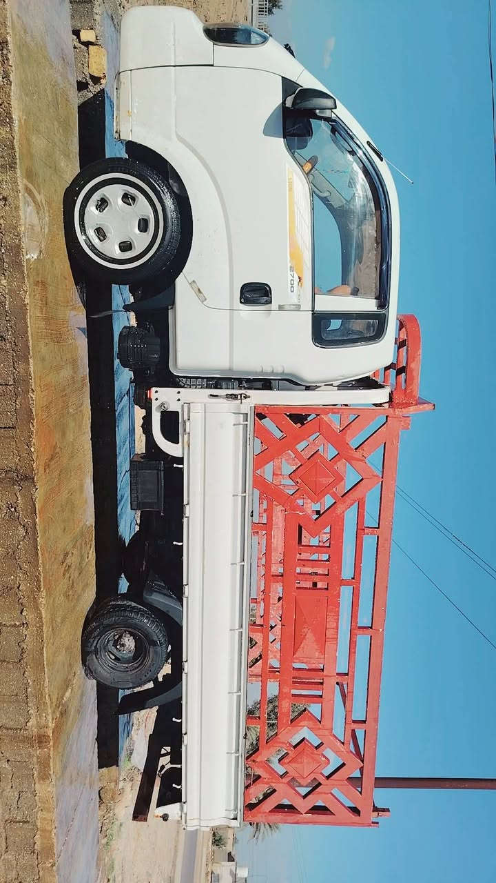 يالله سلام عليكم كيه موديل 
2016.
كفاله عامه فقط دوسه وحده السعر 110 بيهه مجال الشراي.

مكلف بنشر.     رقم راعيهه.  ***********
