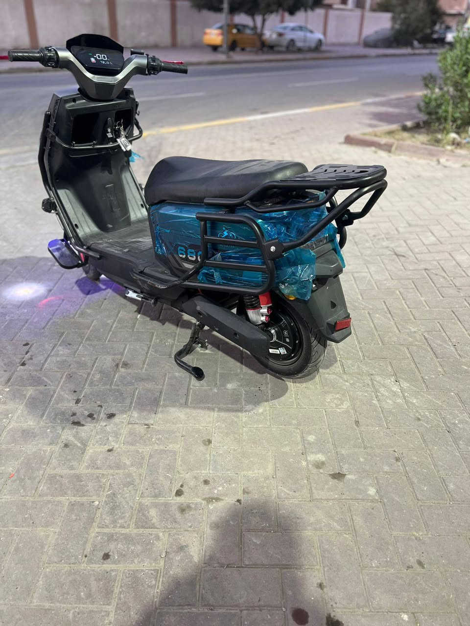 سلام عليكم شباب دراجه شحن للبيع نوع سكنس  زيرو زيرو غير مستخدم من المعرض البيت الله 
شاهد  بعدها وكاله ولا شحنه مشحونه ابد 
  الله  شاهد وصل معرض موجود ابسمي  مواصفاتها
الموديل2026
بطاريات 6 دبل 
التحويلات4
السرعه75 حقيقي معا الوزن 
شاشه تاب تعرض الك لاعطالً ان وجدت 
اشاير رباعيه 
شاحنه اصليه 
تشغيل عن بعد 
تشغيل كارت 
بصمات 2 
سويجات 2
كارتات الذكي 2
نضام السرقه 
مري أصليات 
تحمل شخصين 
تايرات جوبلس تحمل وزن عالي جداً
لونها مميز 
قفل ستيرن 
لونها مميز كلش 
استان تعليك /استان صفح 
لايتات زنوزن قويه جدا
الدراجه مدرعه بل كامل 360درجه

 اي استفسار اتصال 

***********

العنوان بغداد
